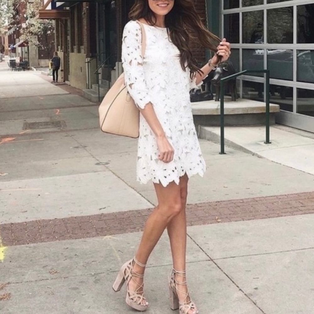 Felicity & Coco white embroidered floral lace, long sleeve dress Size SP (6P)